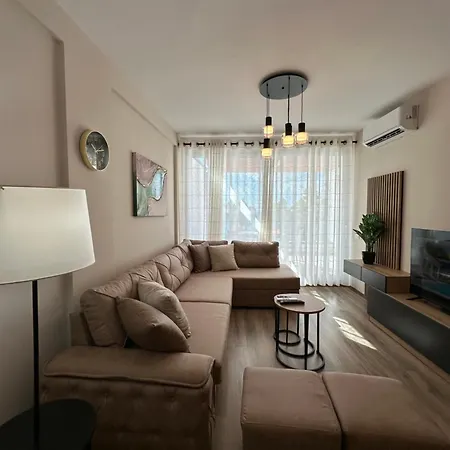 Marina Bay House *
